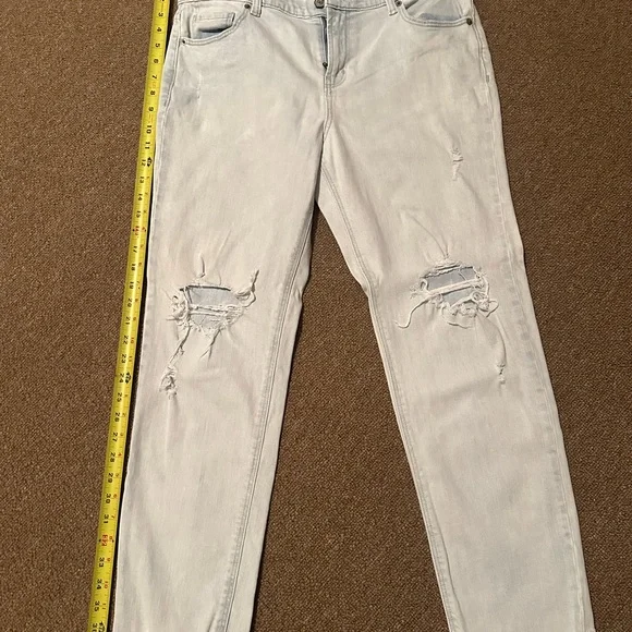 Old Navy Light Blue Distressed Skinny Jeans - Picture 1 of 5